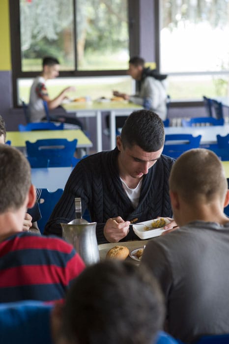 Eleve à la cantine